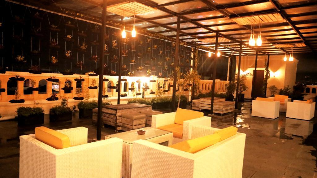 Amarelo Hotel Solo Dış mekan fotoğraf