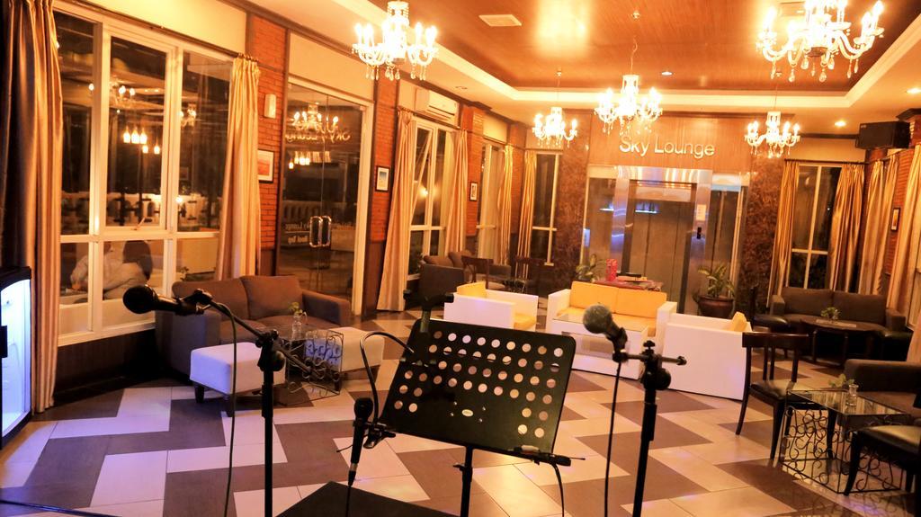 Amarelo Hotel Solo Dış mekan fotoğraf