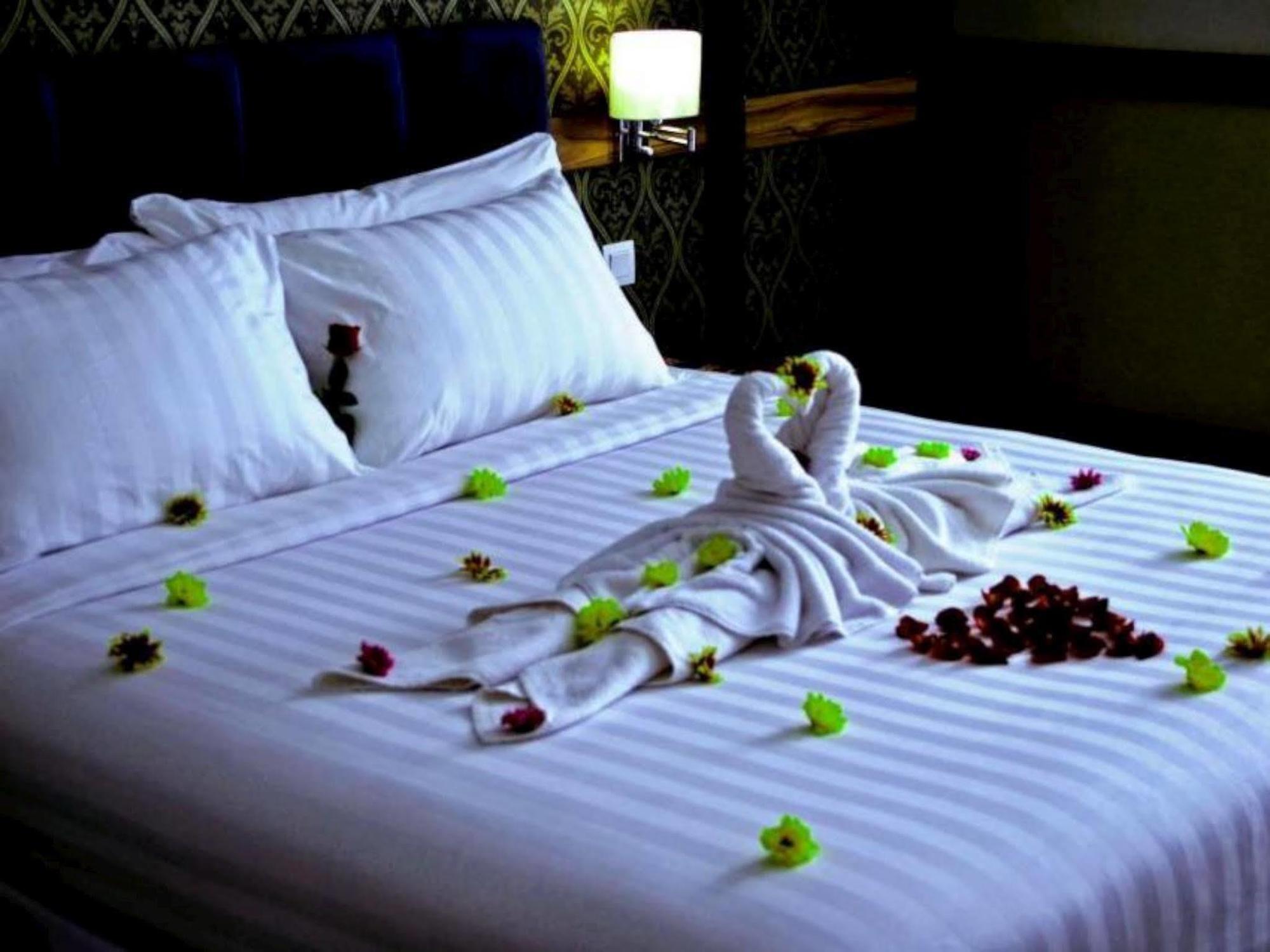 Amarelo Hotel Solo Dış mekan fotoğraf