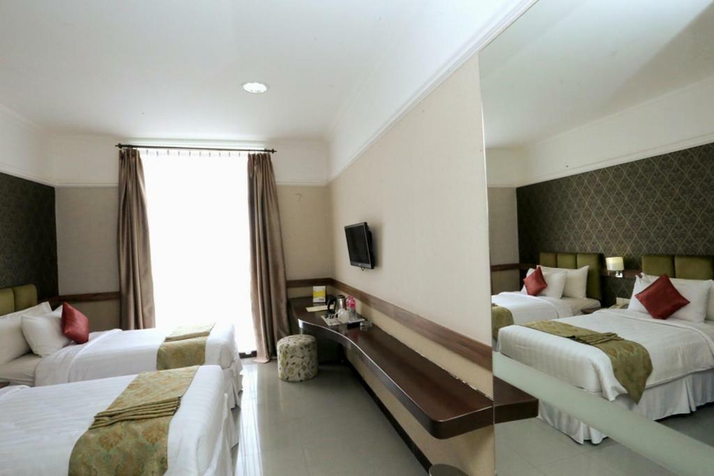 Amarelo Hotel Solo Dış mekan fotoğraf